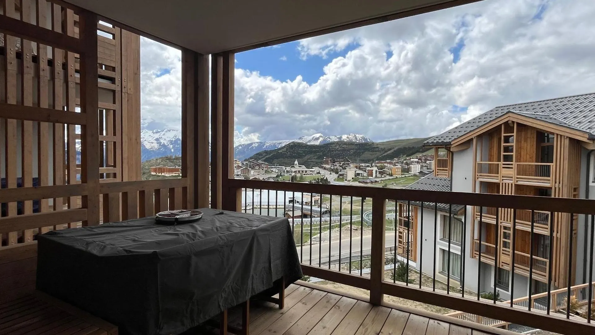Coup De Coeur Ski Aux Pieds Avec Piscine, Spa, Et Fitness Alpe d'Huez Apartment
